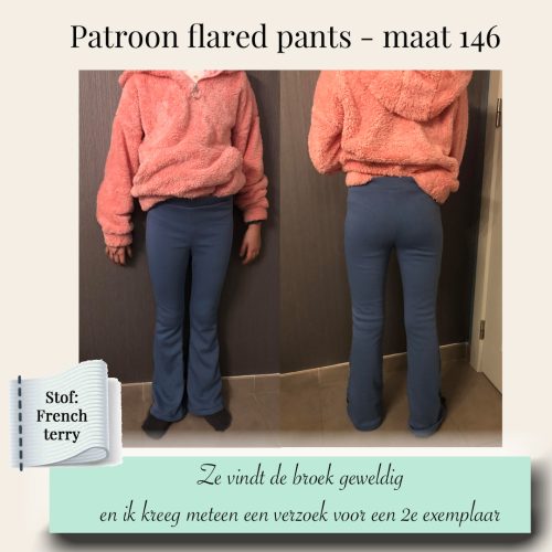 blauwe flared pants kinderen patroon french terry stof